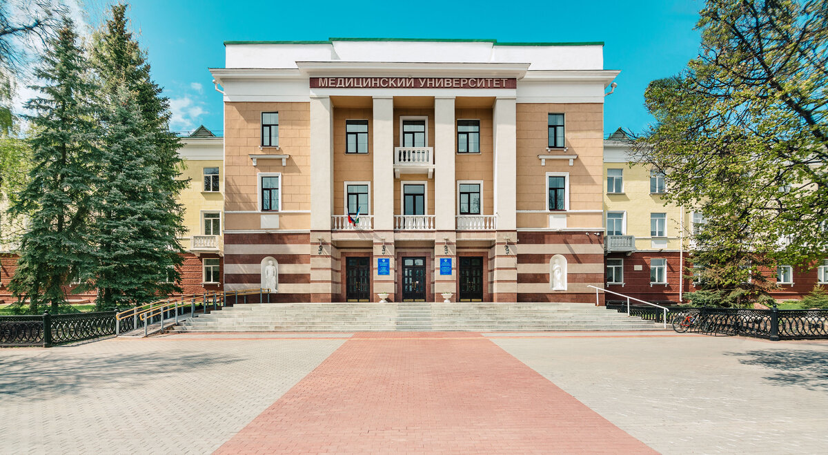 Начала работу приемная комиссия